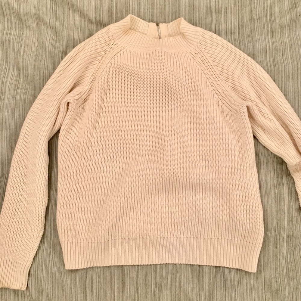 White knitted crop sweater with full zipper